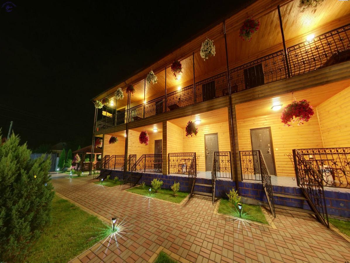 Hotel-Complex Mizh Triokh Ozer Svityaz' Exterior foto