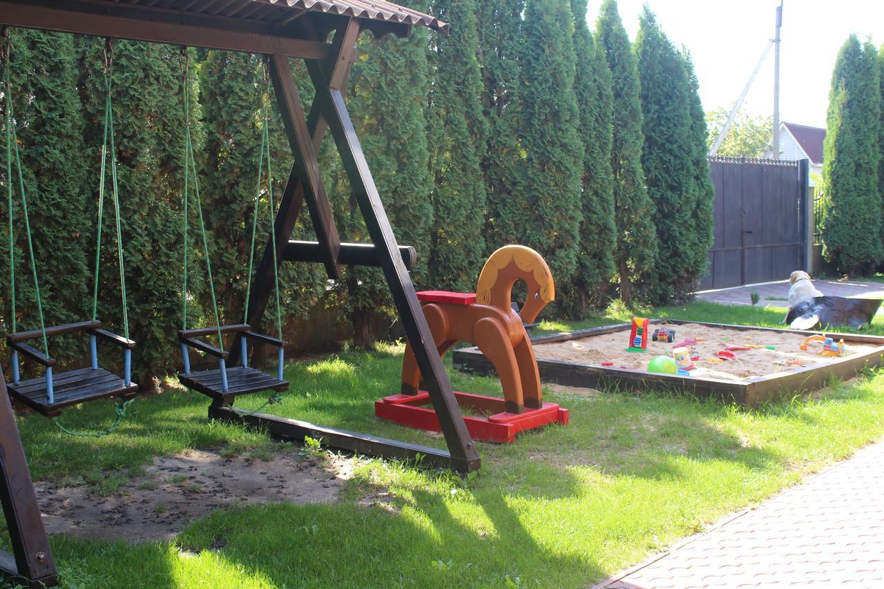 Hotel-Complex Mizh Triokh Ozer Svityaz' Exterior foto